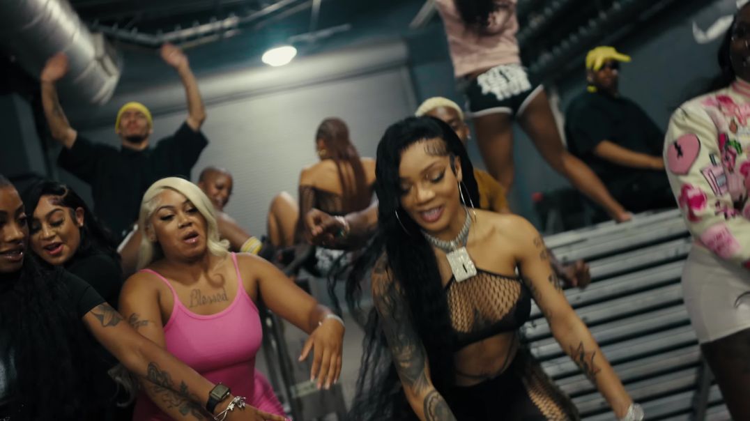 GloRilla - TGIF (Official Music Video)